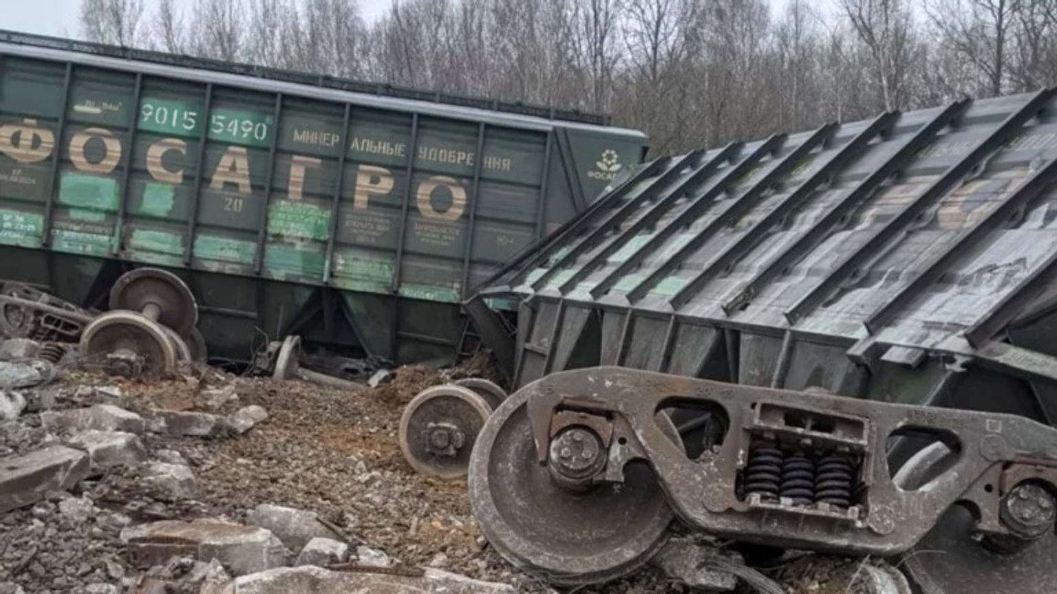 Последствия взрыва на железной дороге в Рязанской области