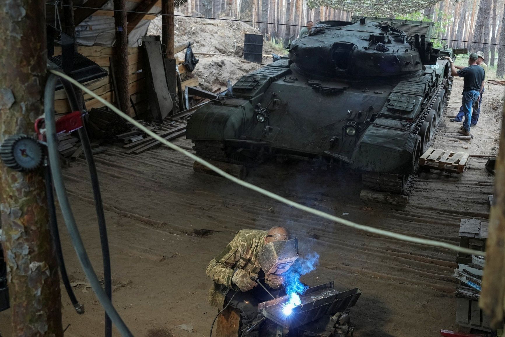 Украинский «танкенштейн» на основе САУ «Мста-С» с башней от танка Т-72Б